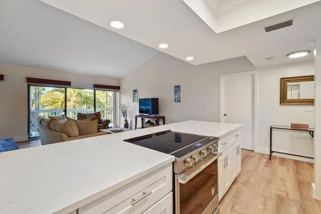 Tennis Lodges Wellington Unit 508 photo 6