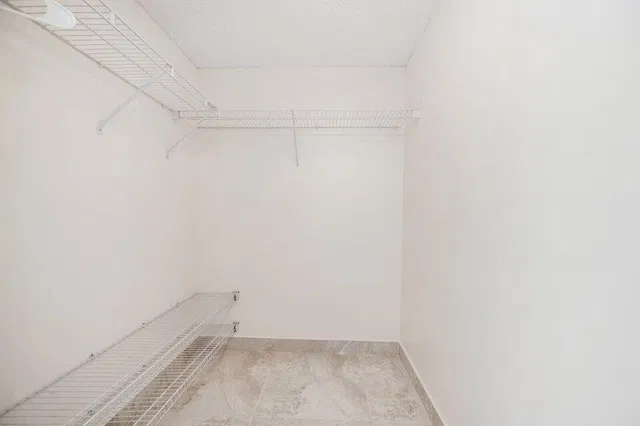 Unit 1110 photo 12