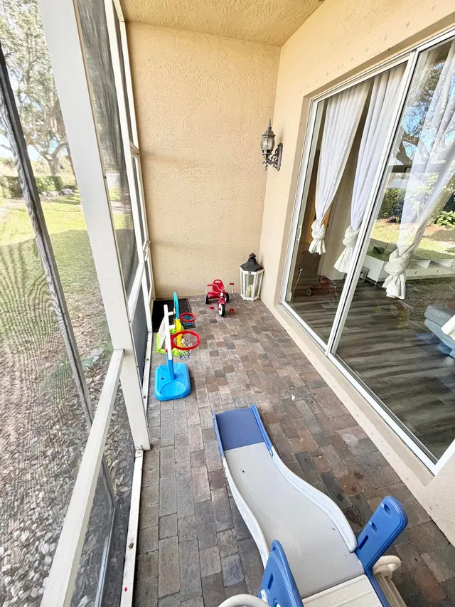 Residence photo 14