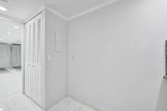Palm Beach House Unit 805 photo 5