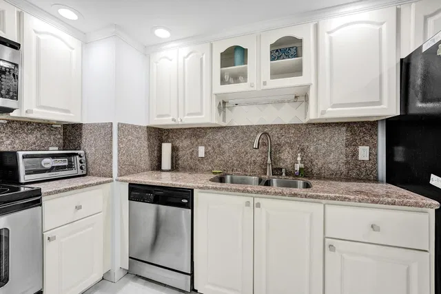 Palm Beach House Unit 805 photo 10
