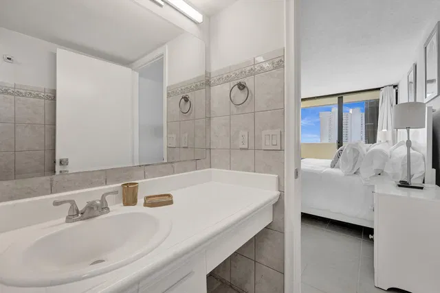 Palm Beach House Unit 805 photo 20