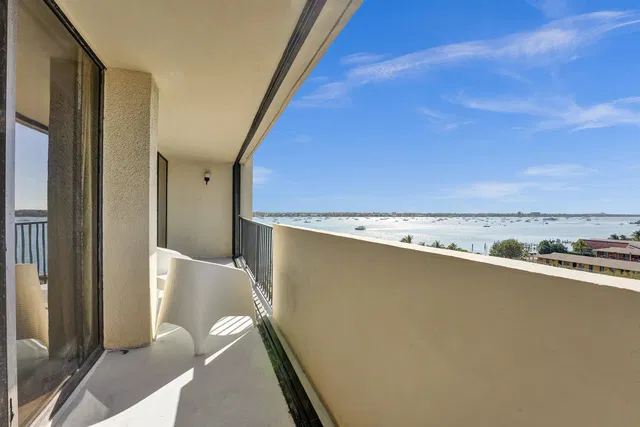 Palm Beach House Unit 805 photo 27