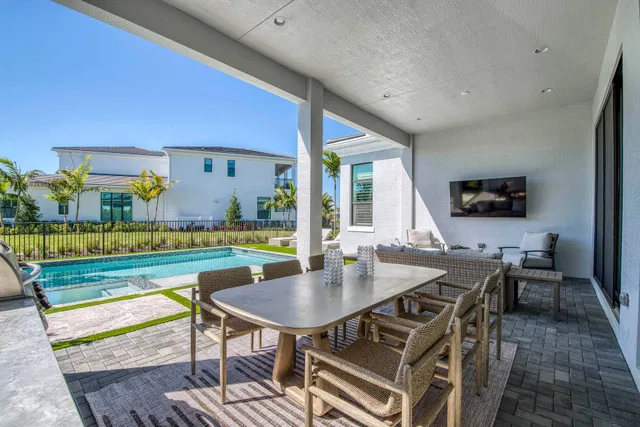Artistry Palm Beach Gardens Residence photo 35