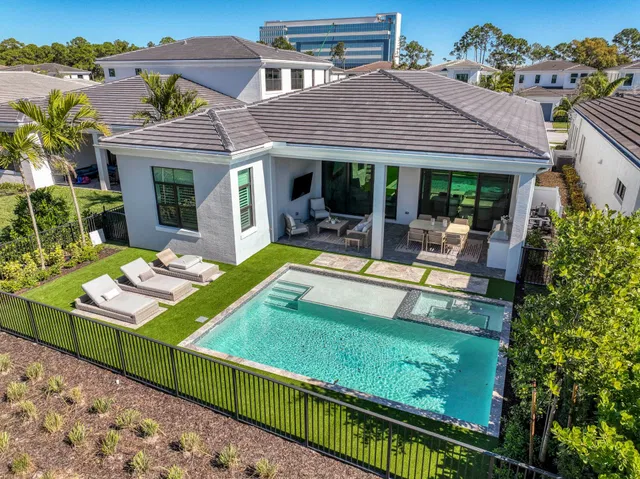 Artistry Palm Beach Gardens Residence photo 47