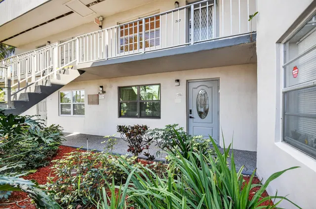 Residence photo 3
