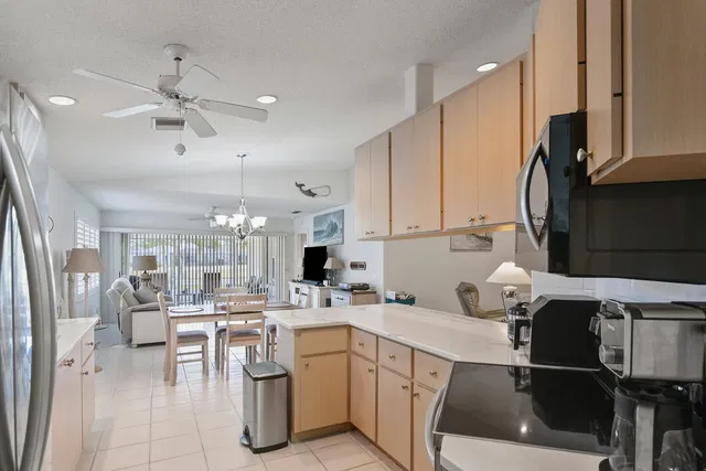 Residence photo 4