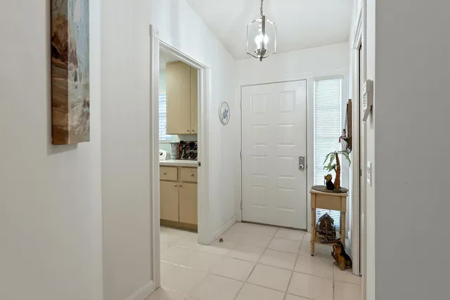 Residence photo 9