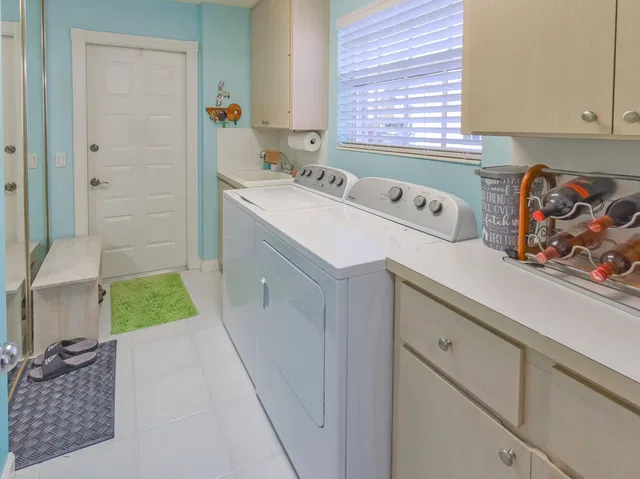 Residence photo 26