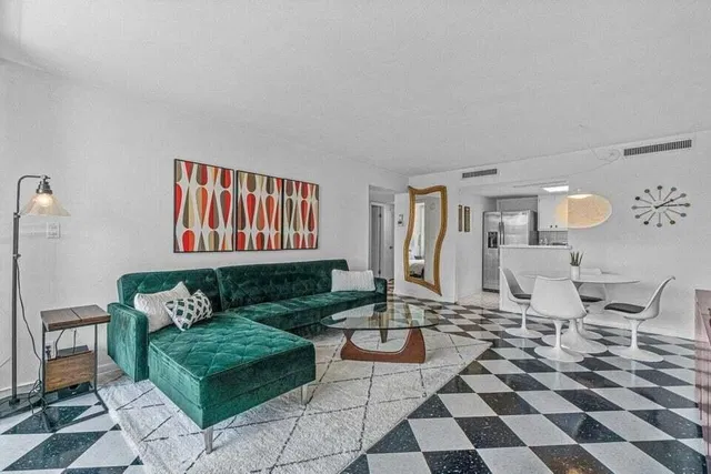 South Palm Beach Unit 303 photo 6