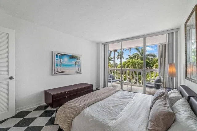 South Palm Beach Unit 303 photo 13