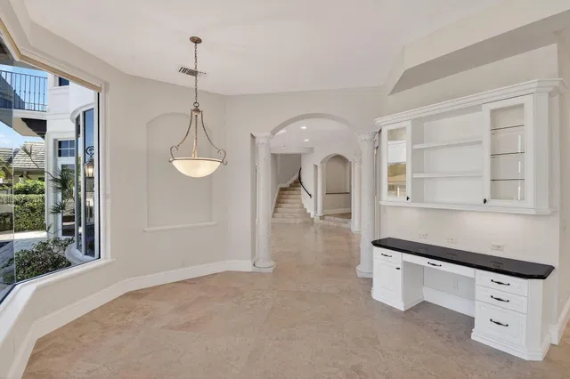 Golden Harbour Residence photo 15