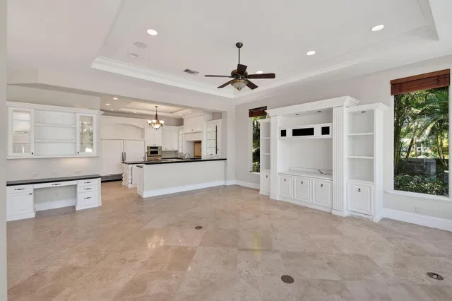 Golden Harbour Residence photo 20