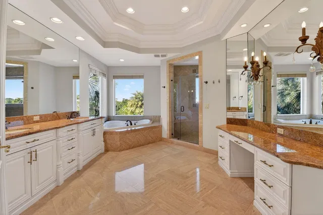 Golden Harbour Residence photo 39
