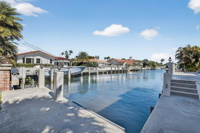 Golden Harbour Residence photo 53
