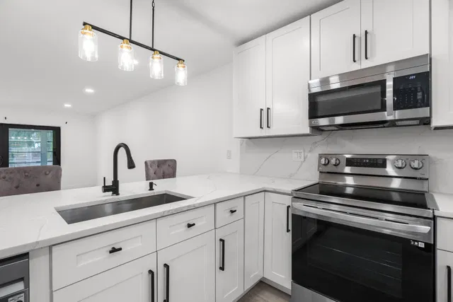 Unit 207 photo 2