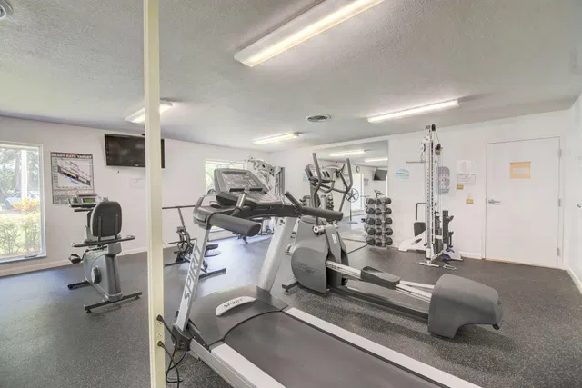 Unit 207 photo 24