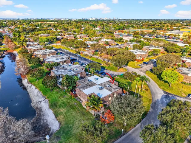  Unit B photo 47
