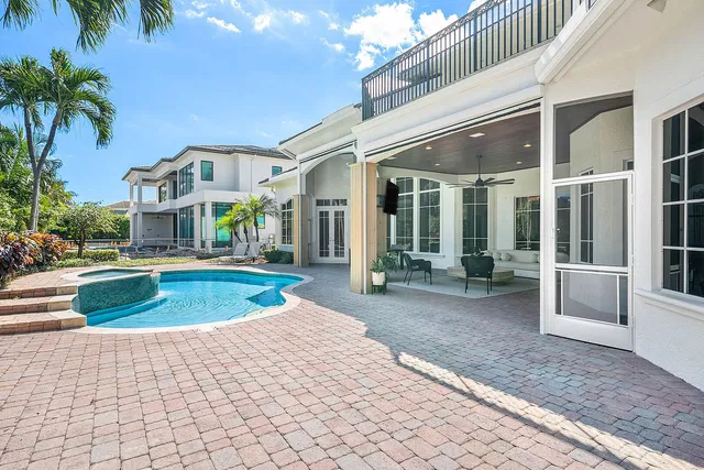 Royal Palm Yacht and Country Club Residence photo 29