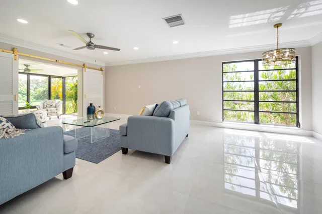 Boca Lago Country Club Homes Unit H photo 7