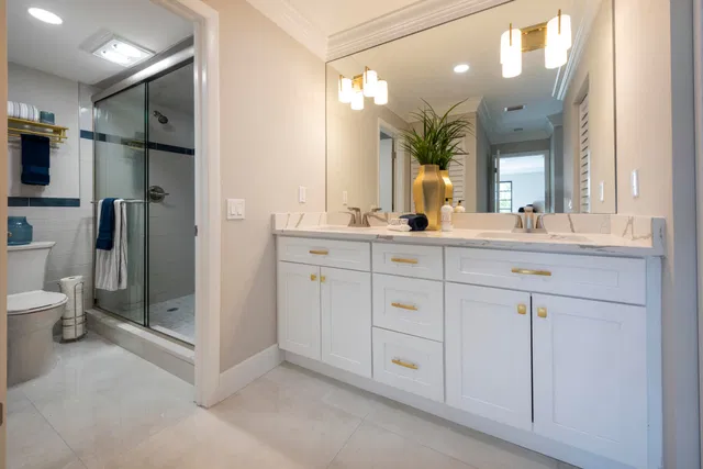 Boca Lago Country Club Homes Unit H photo 9