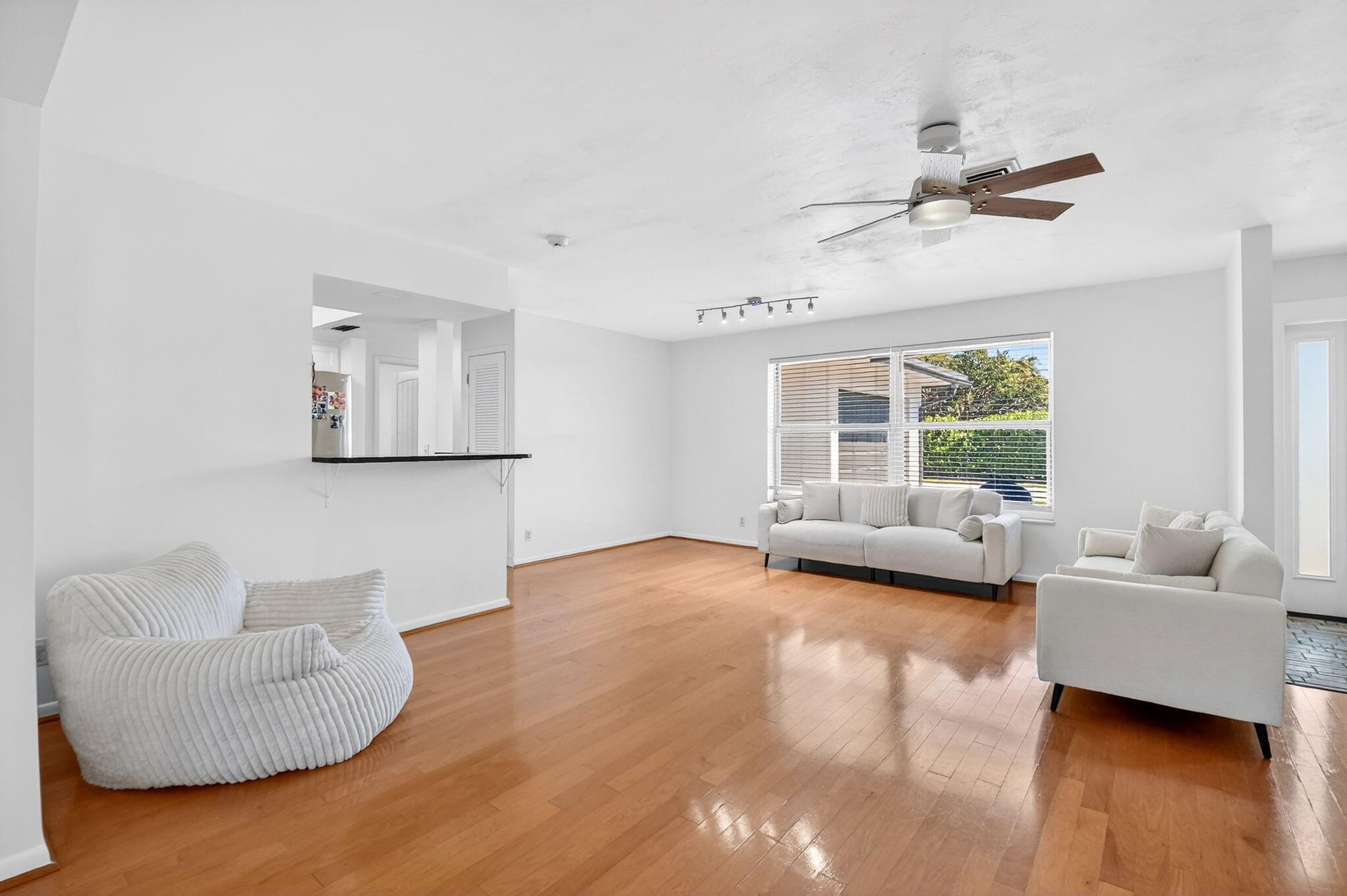  Residence photo 15