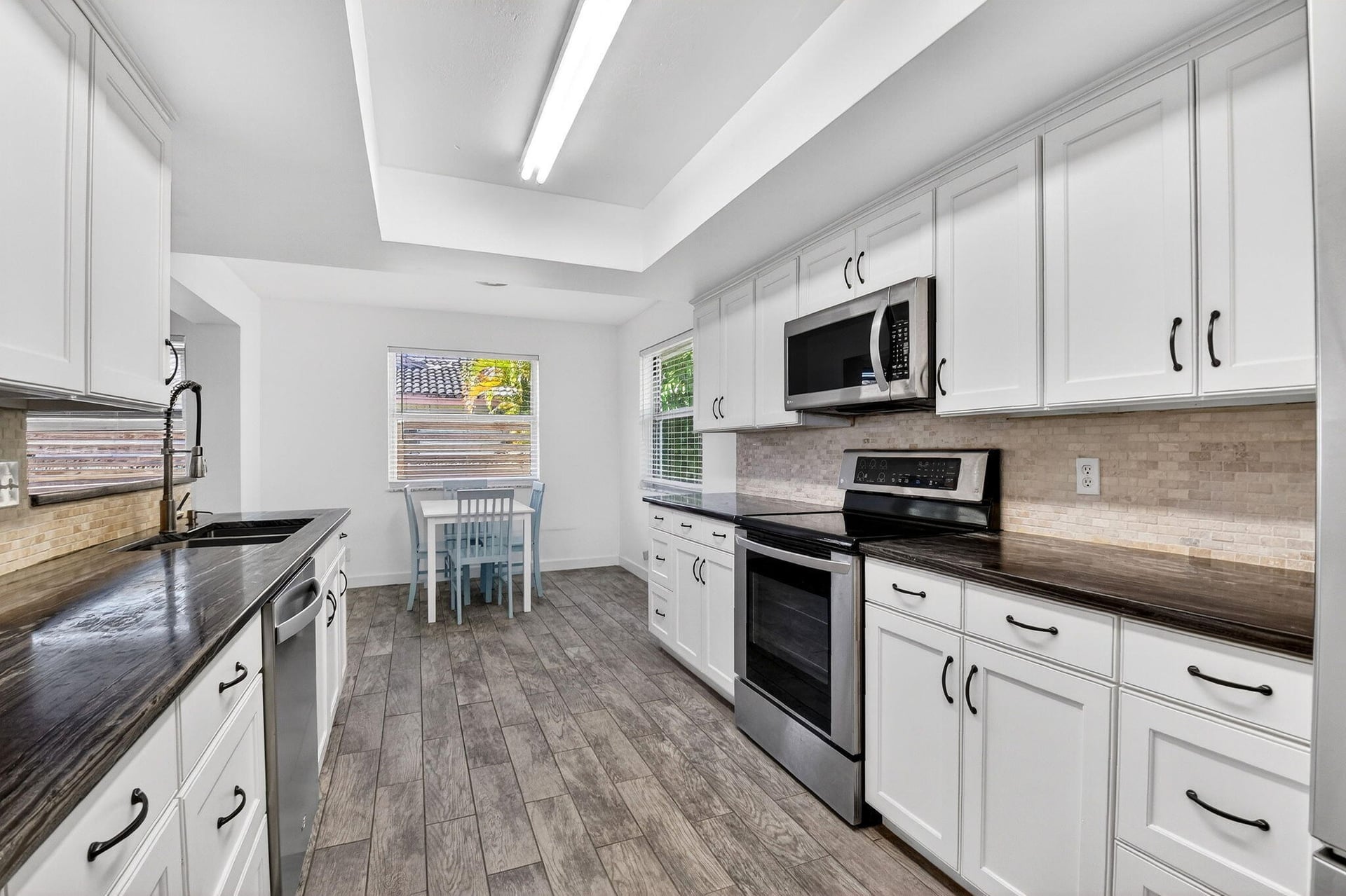  Residence photo 27