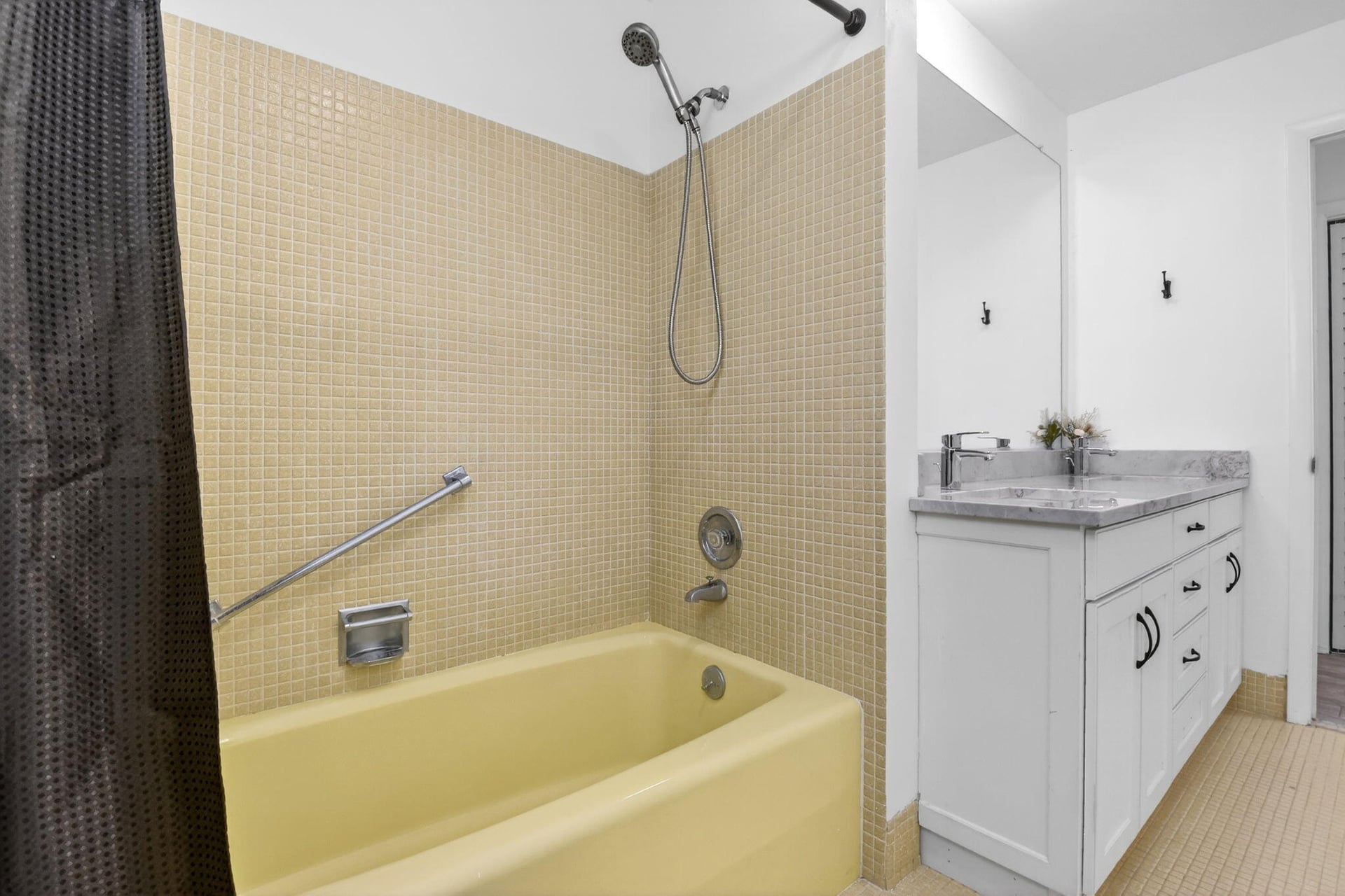  Residence photo 42