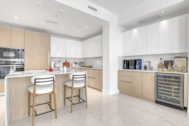 Amrit Ocean Resort & Residences Unit 1805 photo 6