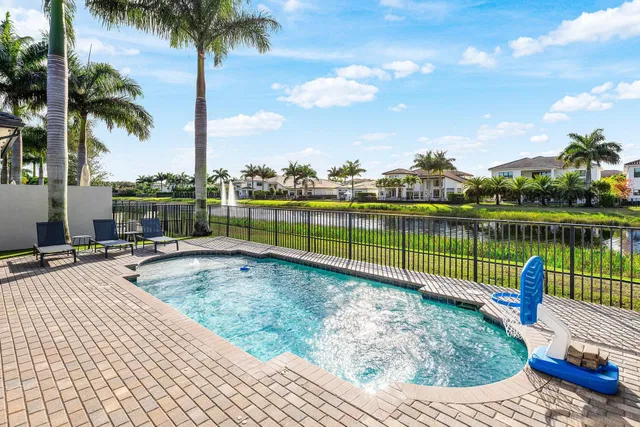 Boca Bridges Residence photo 34