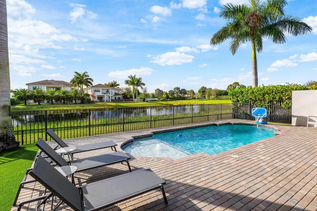 Boca Bridges Residence photo 36