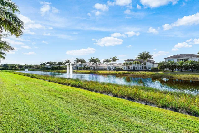 Boca Bridges Residence photo 39