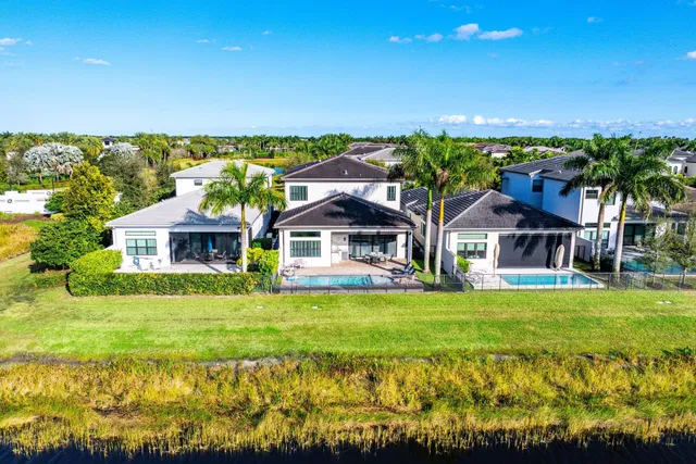 Boca Bridges Residence photo 42