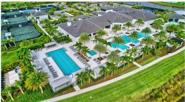 Boca Bridges Residence photo 51