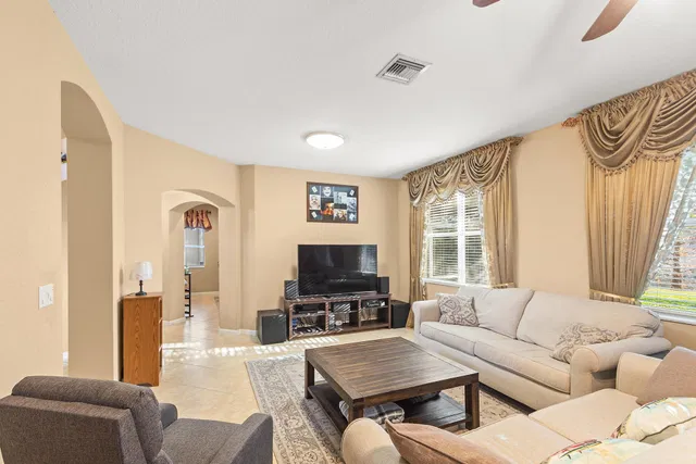 Residence photo 11