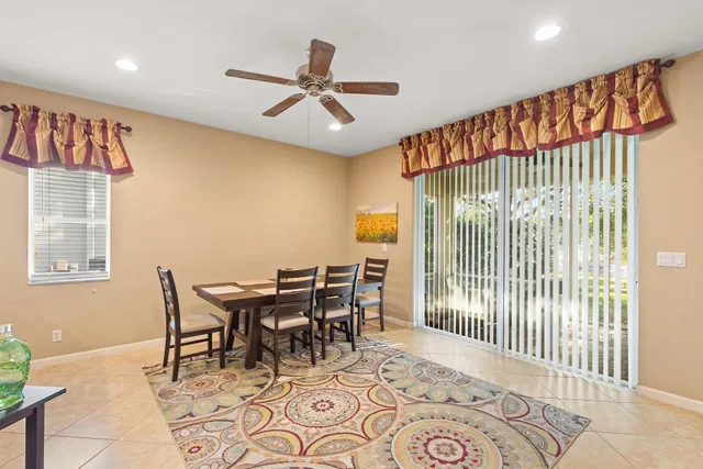 Residence photo 12