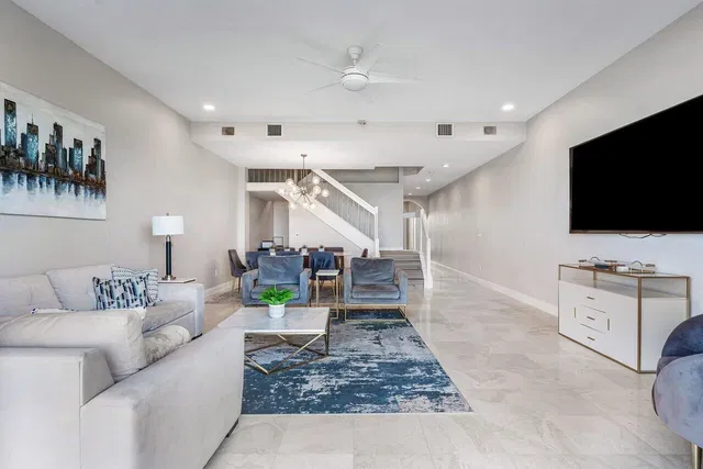  Residence photo 12
