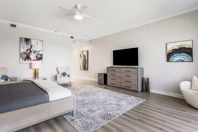 Residence photo 32