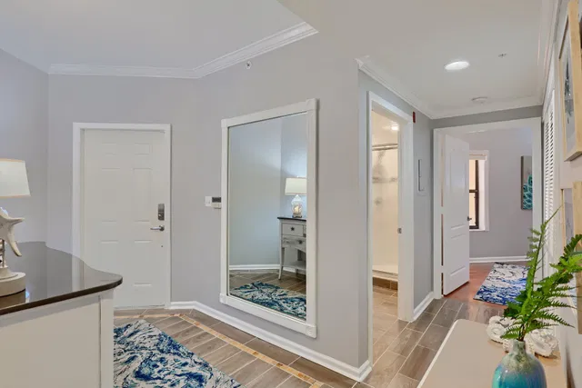 Unit 204 photo 3