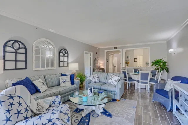 Unit 204 photo 13