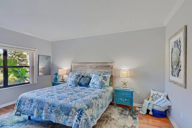 Unit 204 photo 22