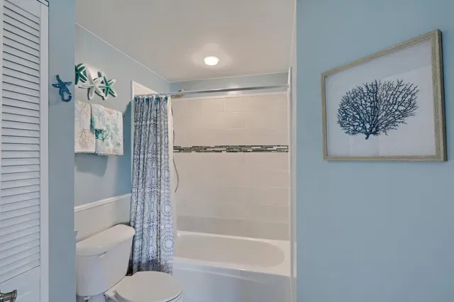 Unit 204 photo 28