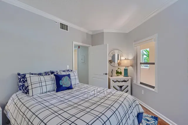 Unit 204 photo 30