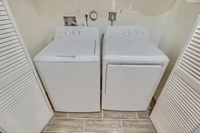 Unit 204 photo 33