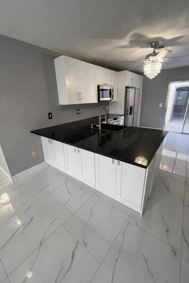 Residence photo 8
