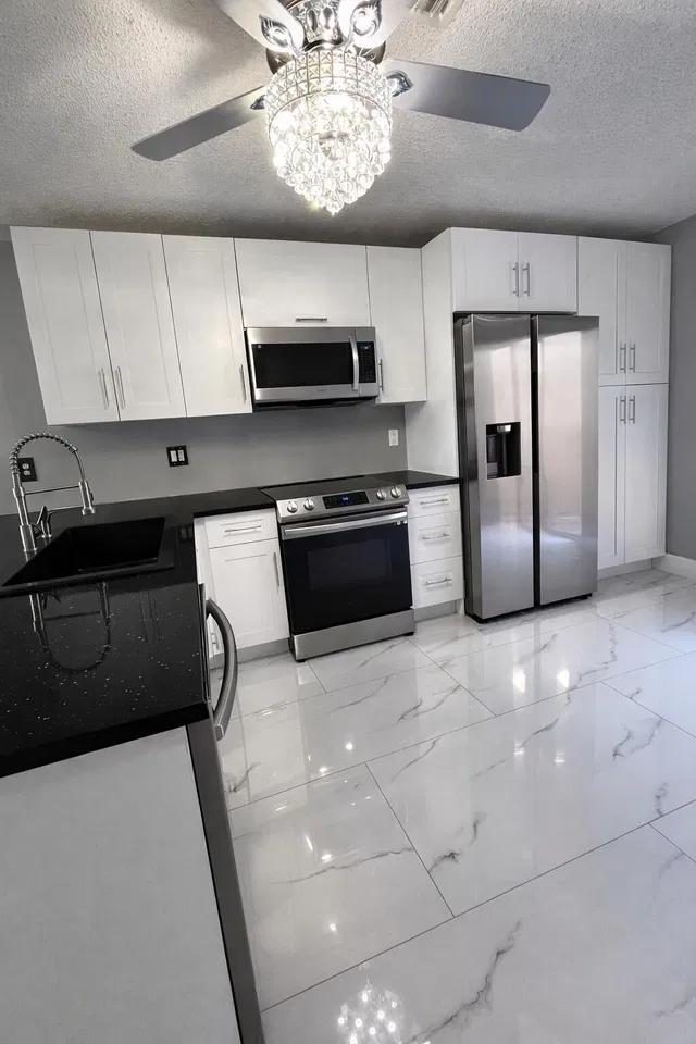 Residence photo 9