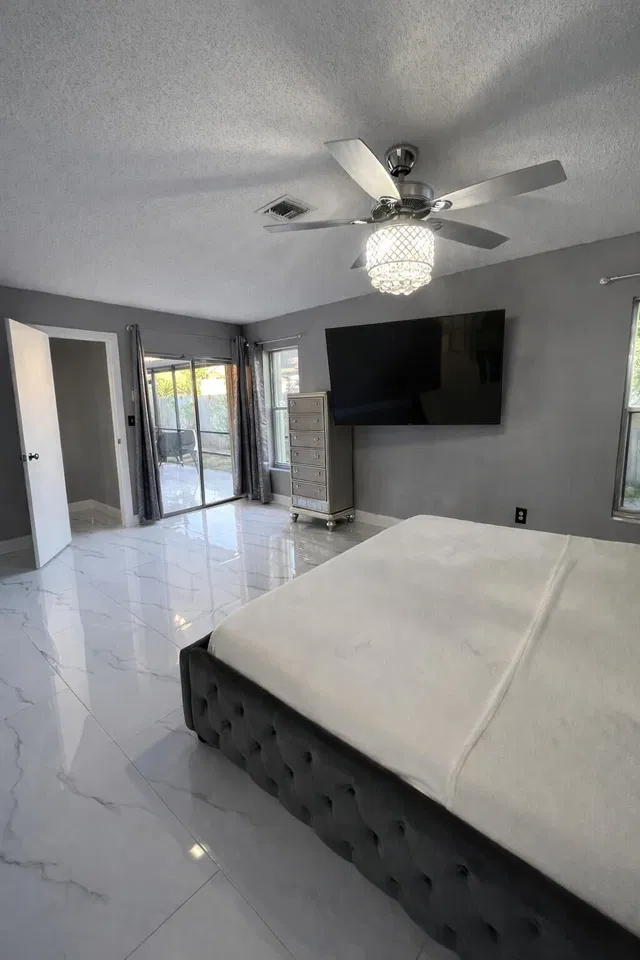 Residence photo 18