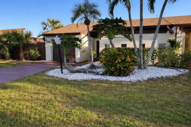 Residence photo 42