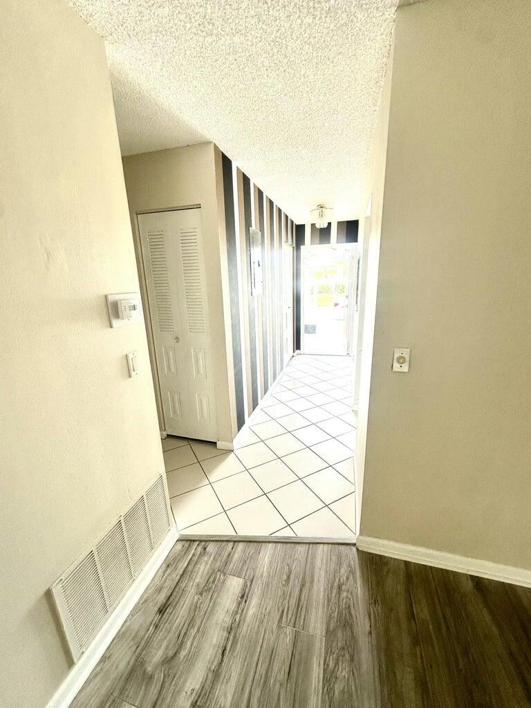 Residence photo 4