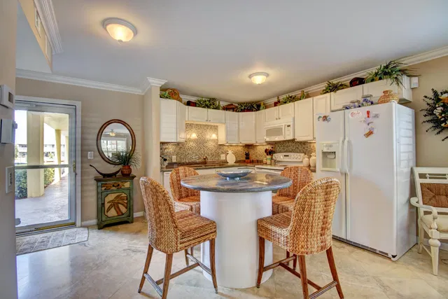 Delray Beach Shores Unit 0070 photo 4